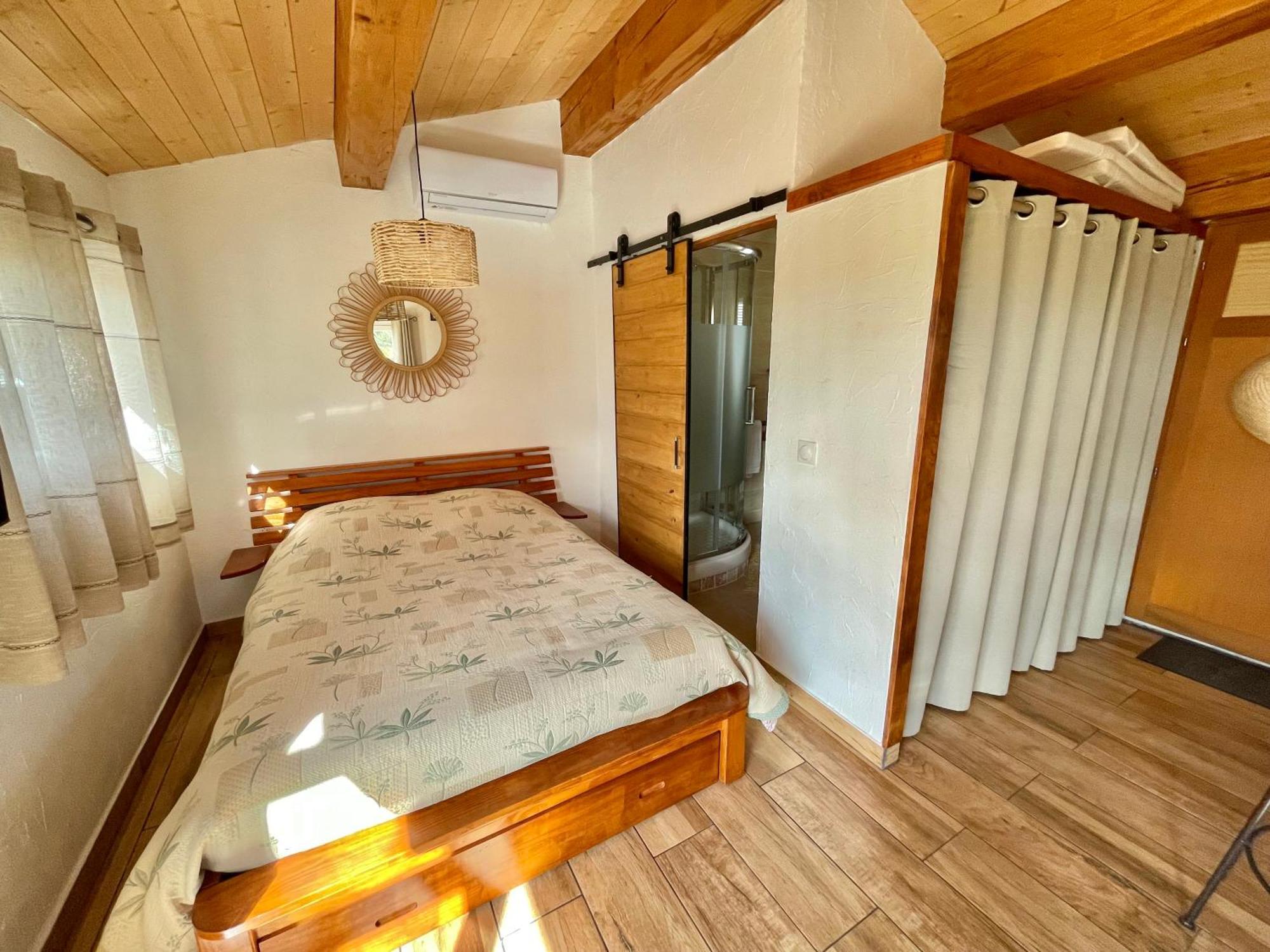 Gite De L'Auxineill Castelnou Экстерьер фото